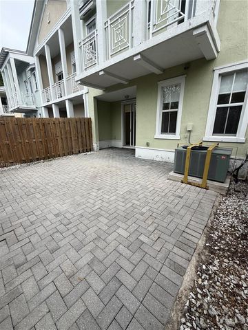 7412 NW 108th Path 0, Doral, FL 33178