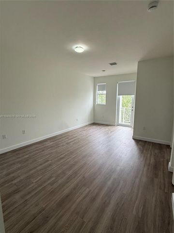 7412 NW 108th Path 0, Doral, FL 33178