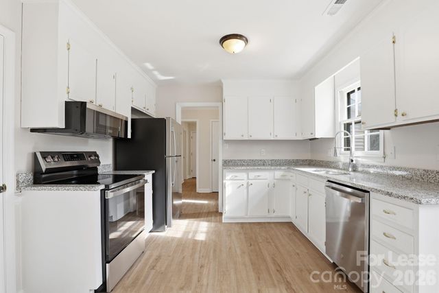 7224 Hackberry Lane, Charlotte, NC 28226