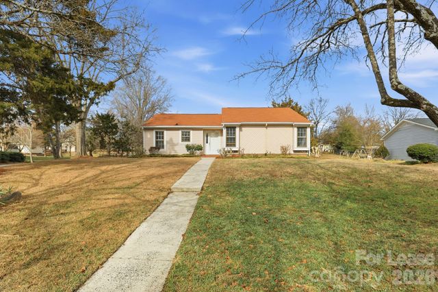 7224 Hackberry Lane, Charlotte, NC 28226