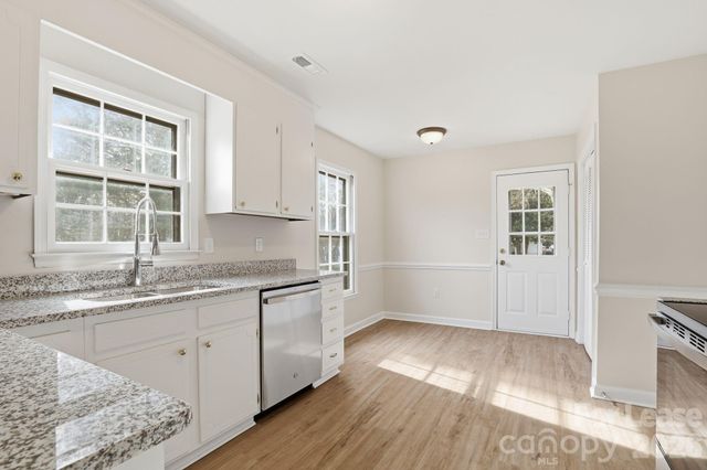 7224 Hackberry Lane, Charlotte, NC 28226