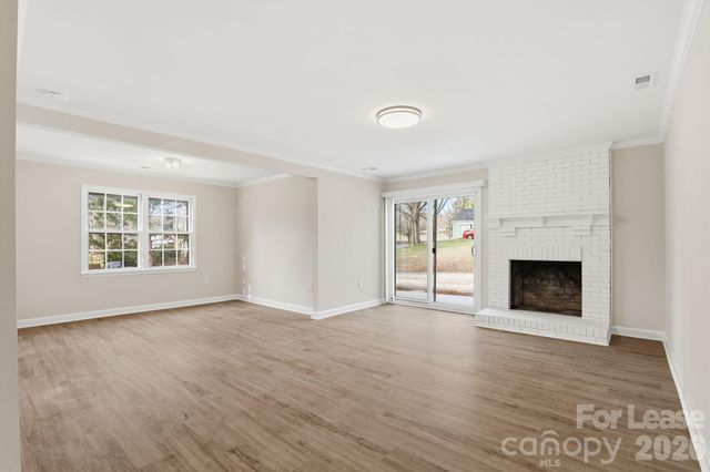 7224 Hackberry Lane, Charlotte, NC 28226