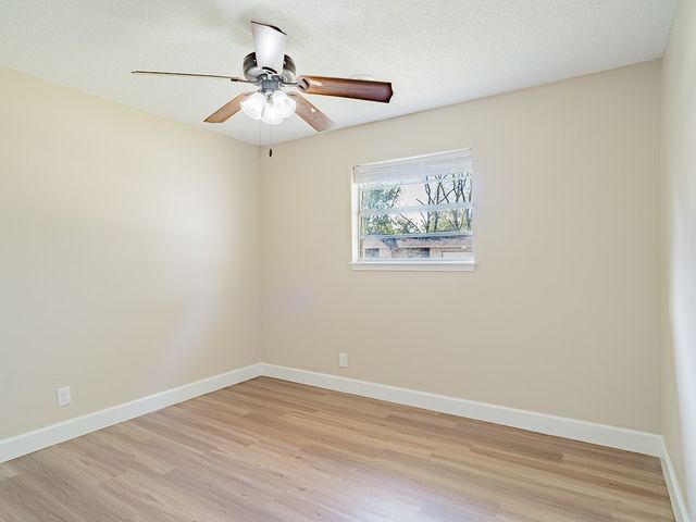 1319 W Forest Drive, Rogers, AR 72756