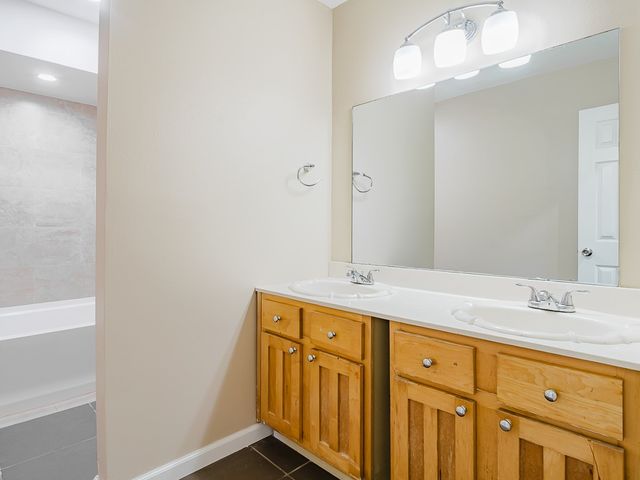 1319 W Forest Drive, Rogers, AR 72756