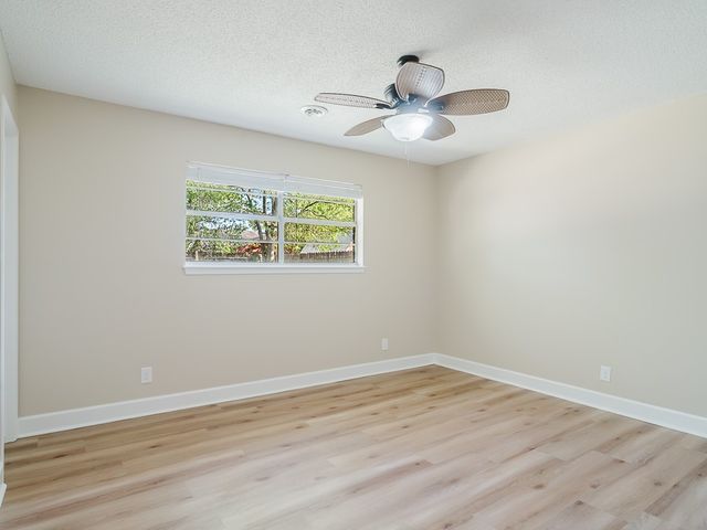 1319 W Forest Drive, Rogers, AR 72756