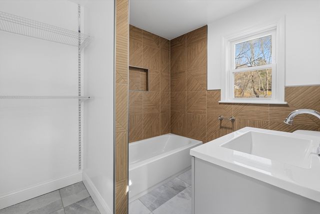 1297 Pleasant St, Weymouth, MA 02189