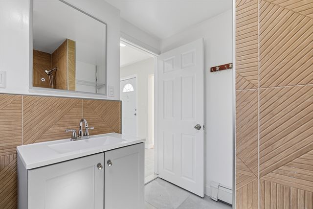 1297 Pleasant St, Weymouth, MA 02189