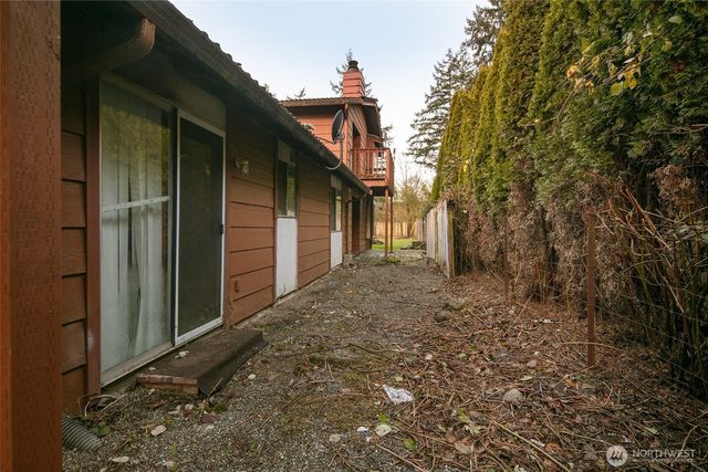 718 10th Street SE, Puyallup, WA 98372