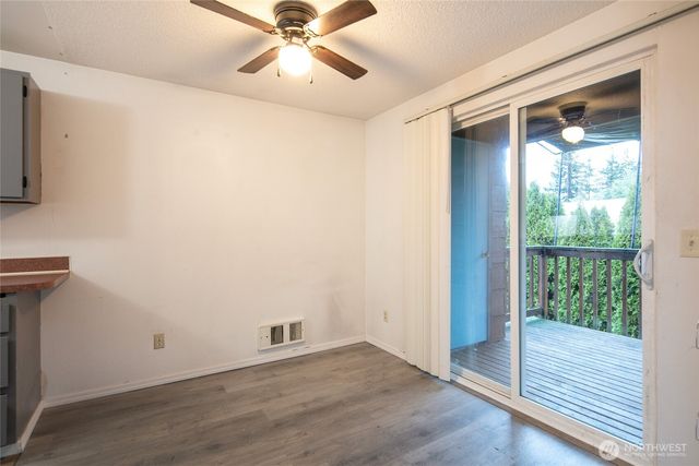 718 10th Street SE, Puyallup, WA 98372