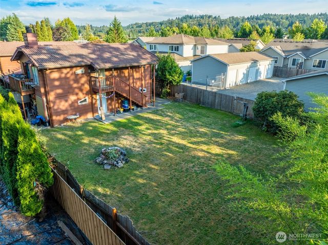 718 10th Street SE, Puyallup, WA 98372