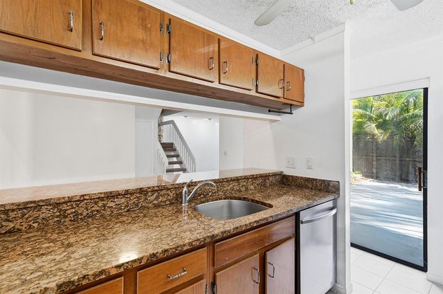3349 Cocoplum Circle 33129, Coconut Creek, FL 33063