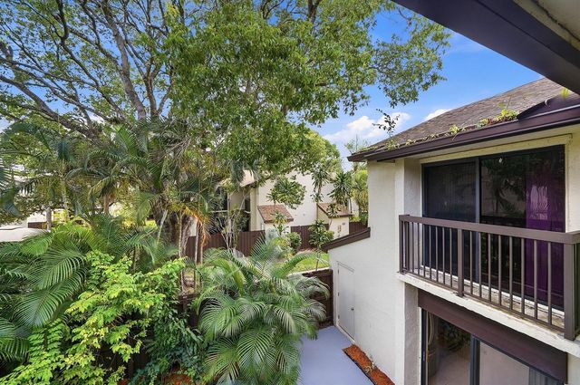 3349 Cocoplum Circle 33129, Coconut Creek, FL 33063