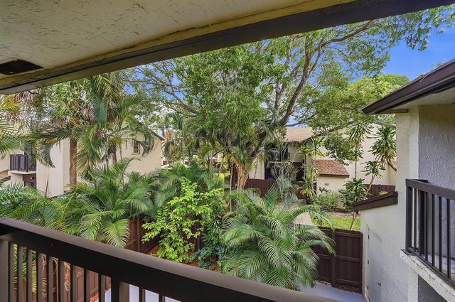 3349 Cocoplum Circle 33129, Coconut Creek, FL 33063