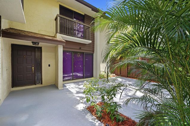3349 Cocoplum Circle 33129, Coconut Creek, FL 33063