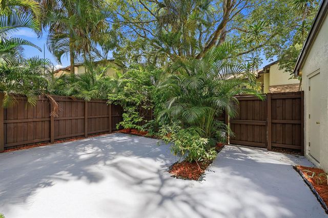 3349 Cocoplum Circle 33129, Coconut Creek, FL 33063