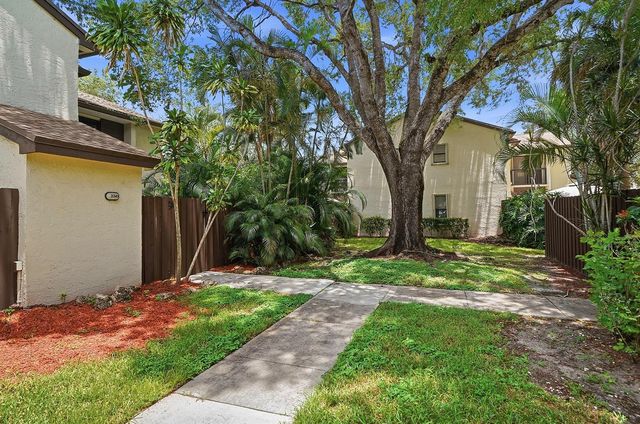 3349 Cocoplum Circle 33129, Coconut Creek, FL 33063