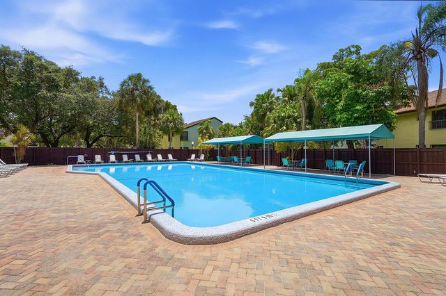 3349 Cocoplum Circle 33129, Coconut Creek, FL 33063