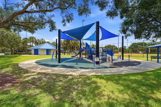 3349 Cocoplum Circle 33129, Coconut Creek, FL 33063