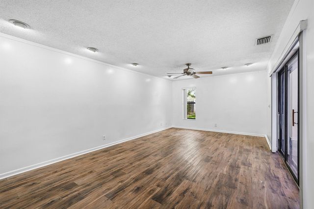 3349 Cocoplum Circle 33129, Coconut Creek, FL 33063