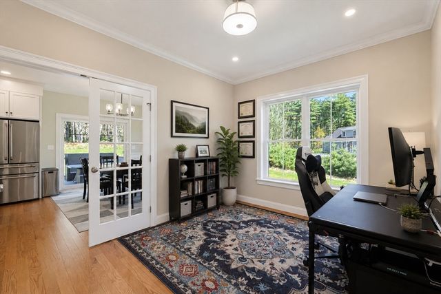 10 Homes Ave, Franklin, MA 02038