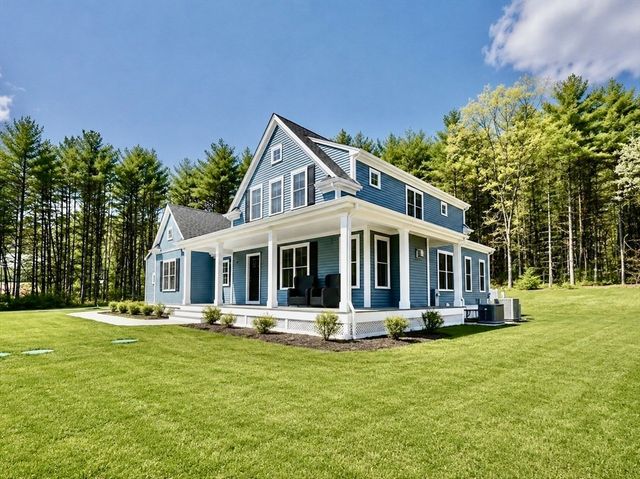 10 Homes Ave, Franklin, MA 02038