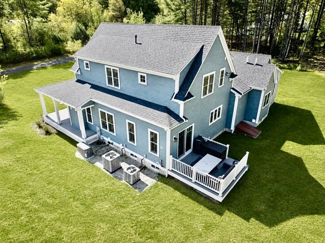 10 Homes Ave, Franklin, MA 02038