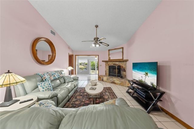 6369 BONNIE CT, St Cloud, FL 34771
