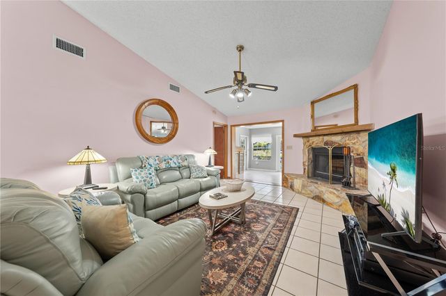 6369 BONNIE CT, St Cloud, FL 34771