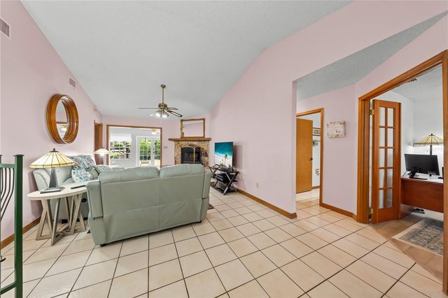 6369 BONNIE CT, St Cloud, FL 34771