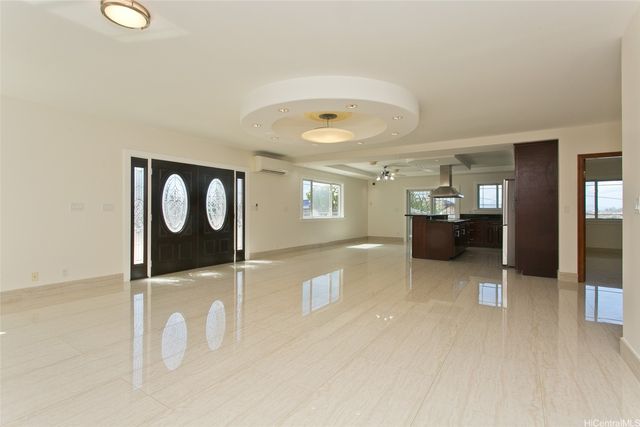 2004 Skyline Drive, Honolulu, HI 96817