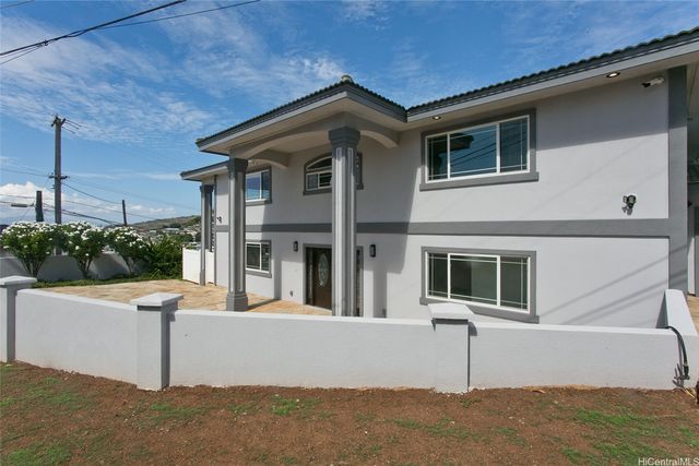 2004 Skyline Drive, Honolulu, HI 96817