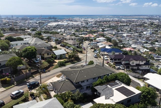 2004 Skyline Drive, Honolulu, HI 96817