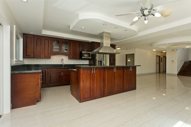 2004 Skyline Drive, Honolulu, HI 96817