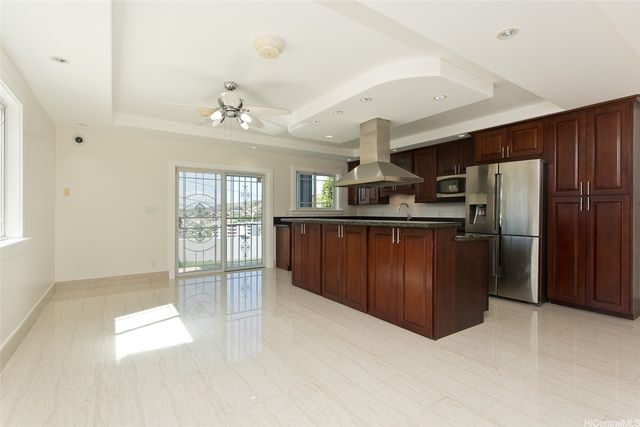 2004 Skyline Drive, Honolulu, HI 96817