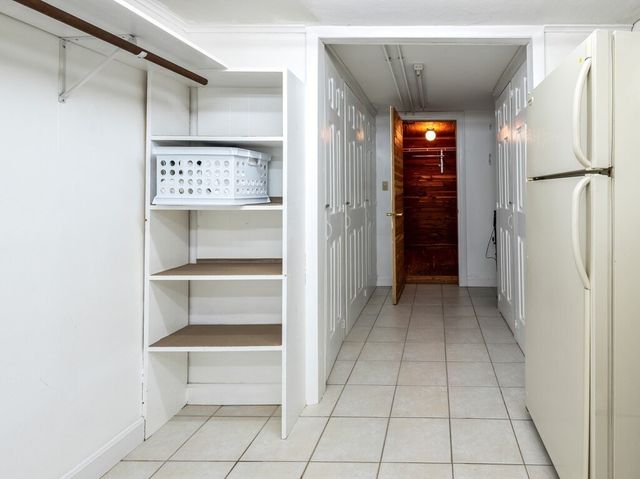 4 Athens St, Auburn, MA 01501