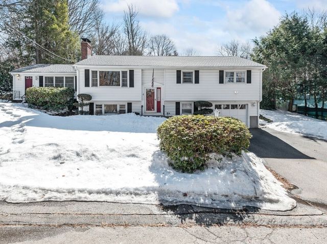4 Athens St, Auburn, MA 01501