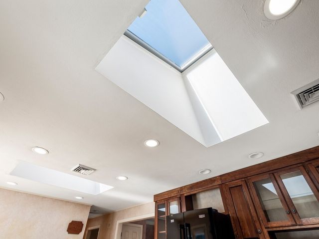 4 Athens St, Auburn, MA 01501