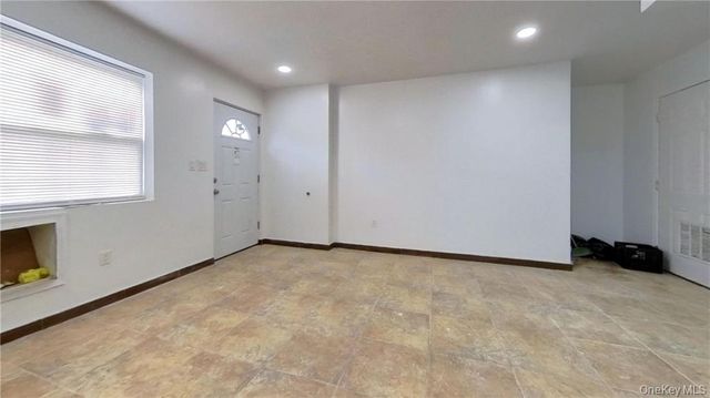 2409 Brookhaven Avenue, Far Rockaway, NY 11691