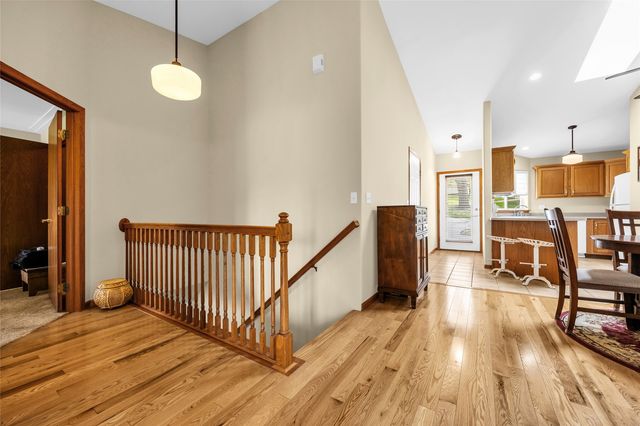 396 Teakwood Ln D, Cedar Rapids, IA 52402