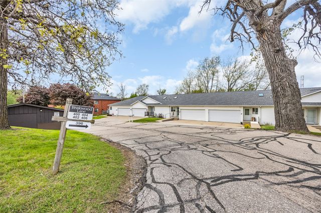 396 Teakwood Ln D, Cedar Rapids, IA 52402