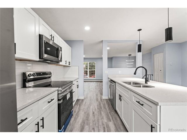 2244 Grant St, Longmont, CO 80501