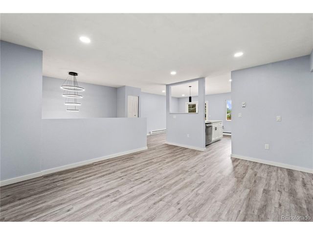 2244 Grant St, Longmont, CO 80501
