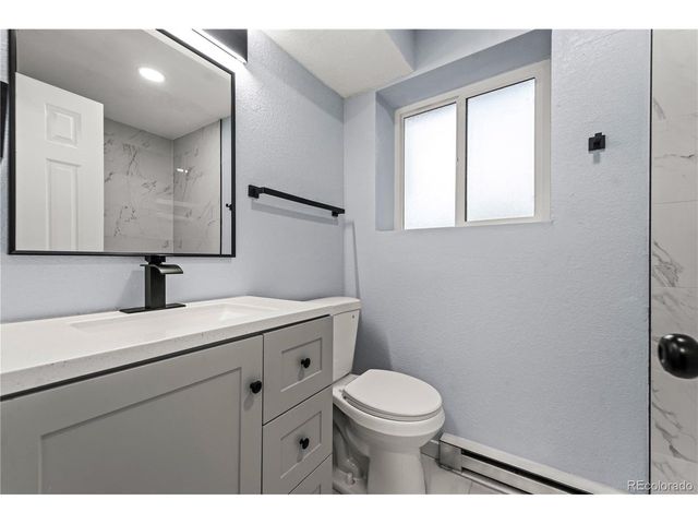 2244 Grant St, Longmont, CO 80501