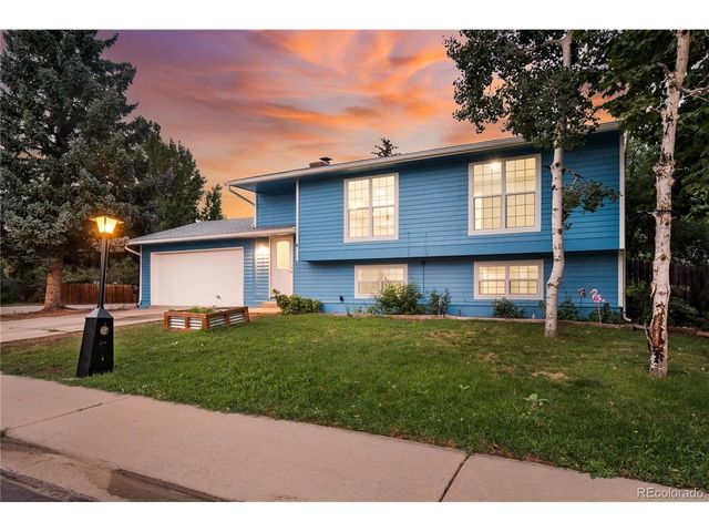 2244 Grant St, Longmont, CO 80501