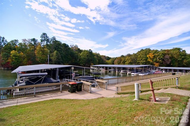 31 Fairway Ridge, Lake Wylie, SC 29710