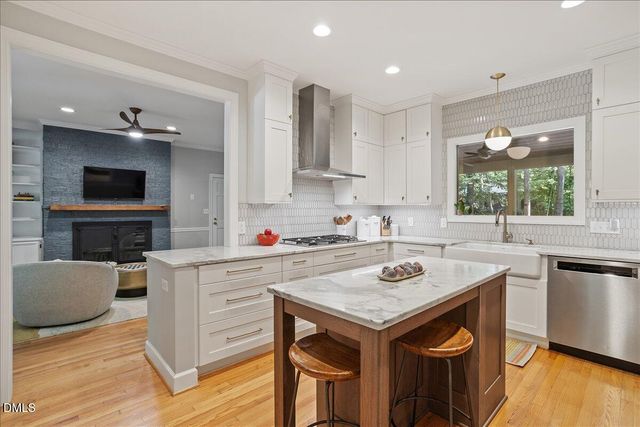 311 Old Forest Creek Drive, Chapel Hill, NC 27514