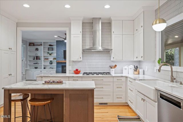 311 Old Forest Creek Drive, Chapel Hill, NC 27514