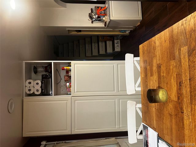 8309 Hugh Street, Westland, MI 48185