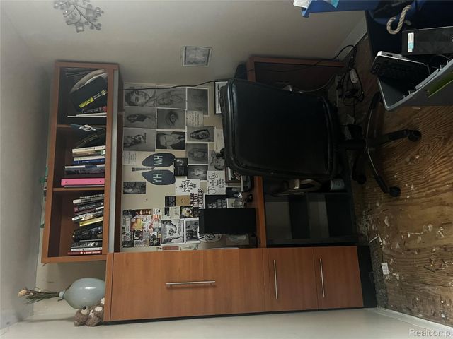 8309 Hugh Street, Westland, MI 48185