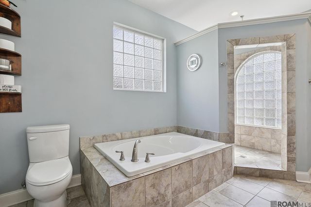 11167 N Wakefield Dr, St Francisville, LA 70775